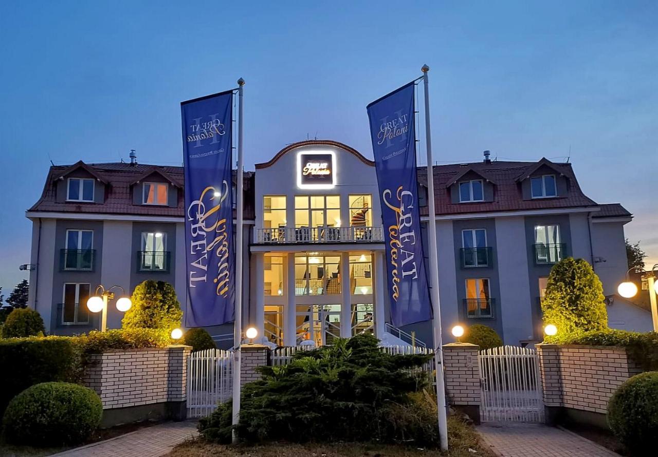 Great Polonia Ustka Bed & Breakfast Екстериор снимка