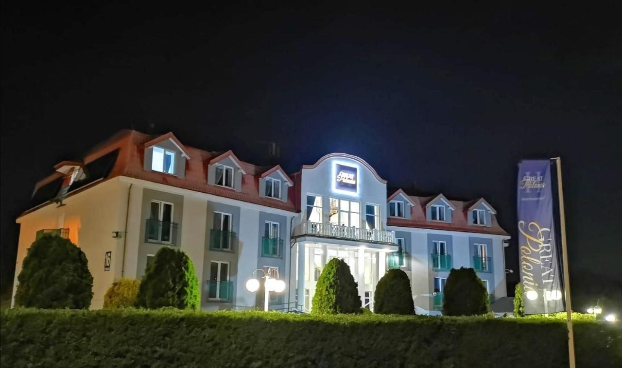 Great Polonia Ustka Bed & Breakfast Екстериор снимка
