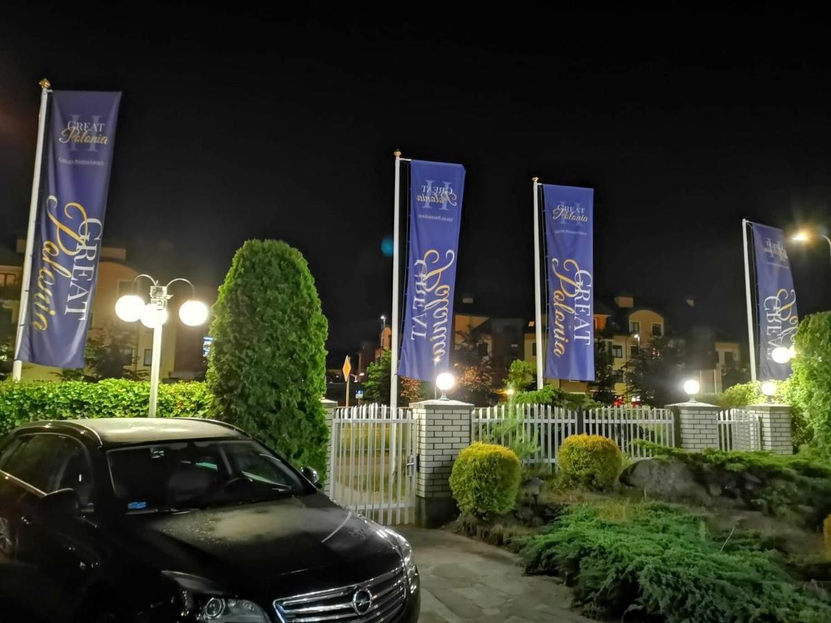 Great Polonia Ustka Bed & Breakfast Екстериор снимка
