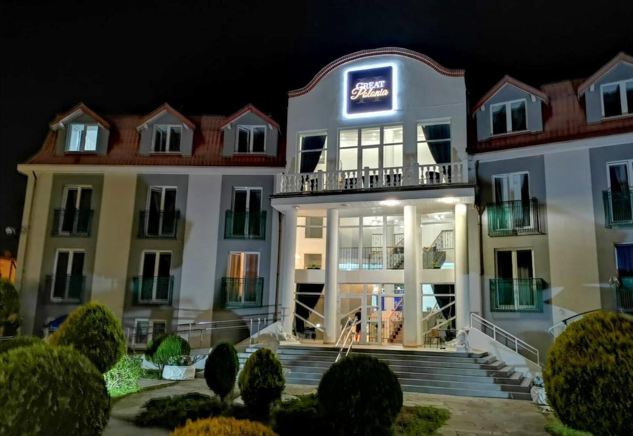 Great Polonia Ustka Bed & Breakfast Екстериор снимка