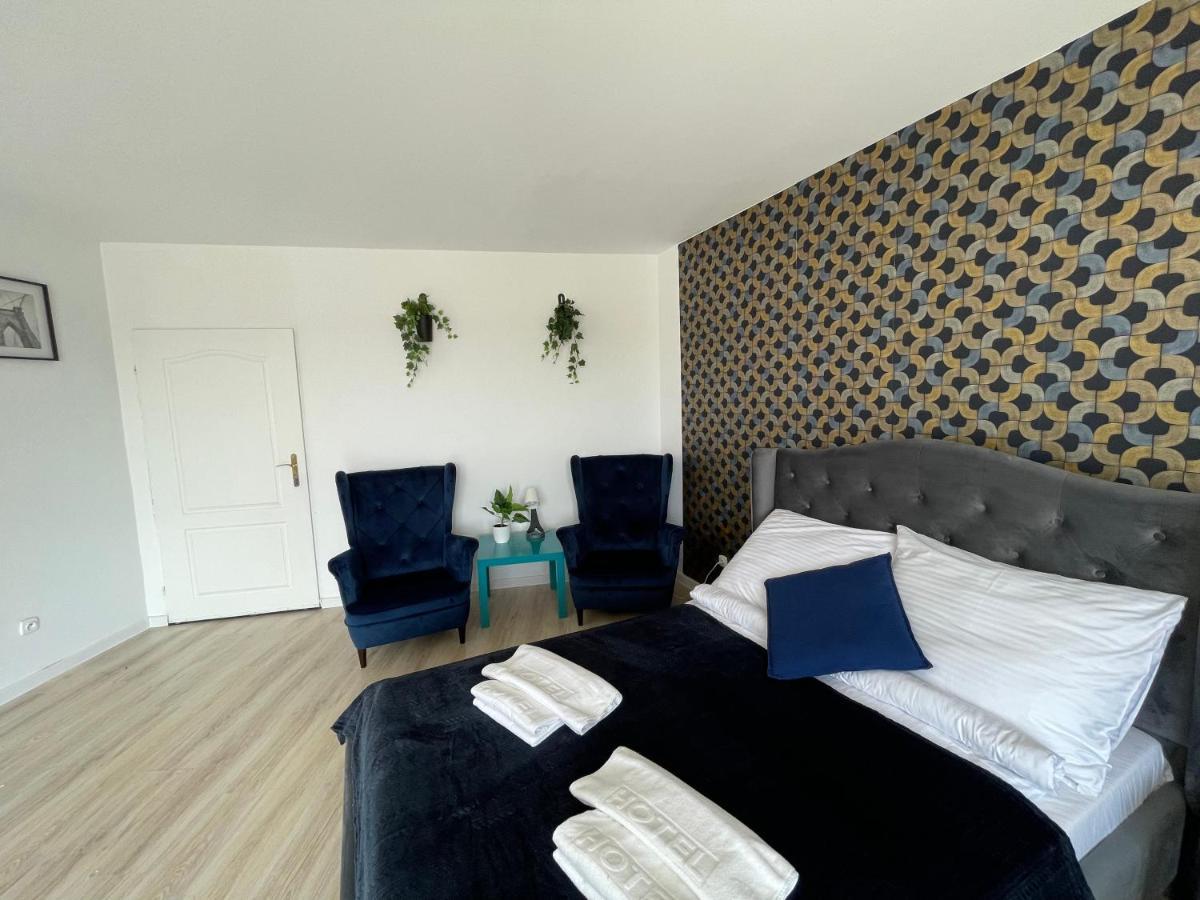 Great Polonia Ustka Bed & Breakfast Екстериор снимка