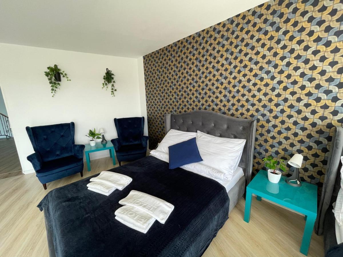 Great Polonia Ustka Bed & Breakfast Екстериор снимка