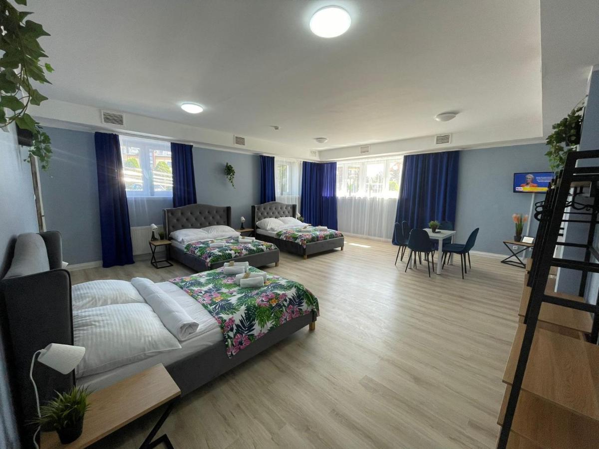 Great Polonia Ustka Bed & Breakfast Екстериор снимка