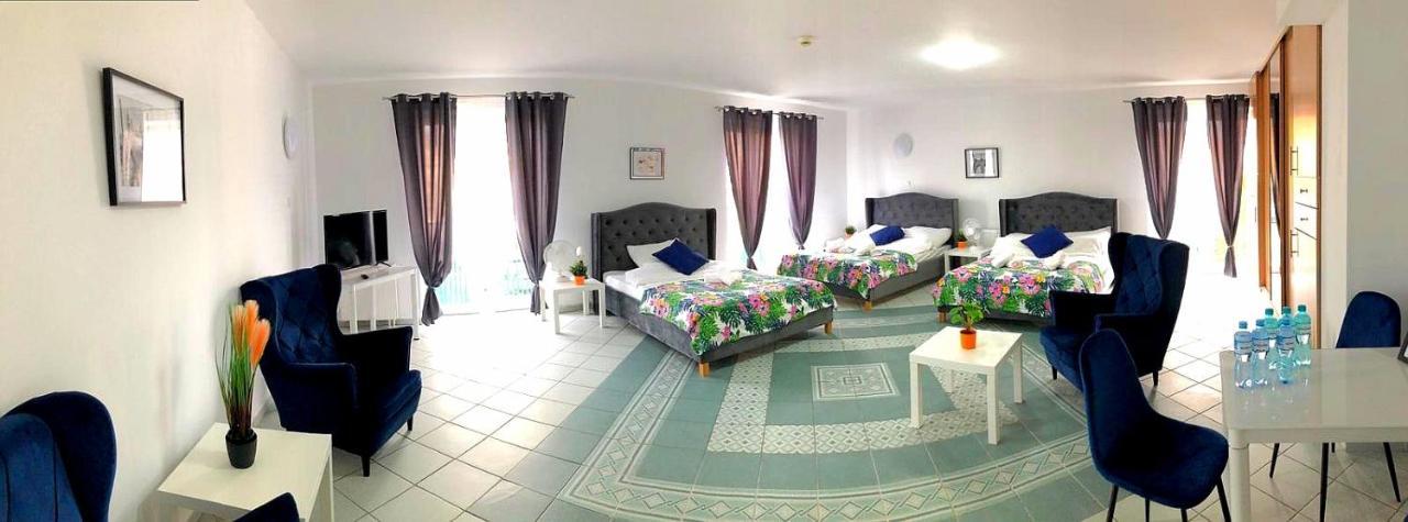 Great Polonia Ustka Bed & Breakfast Стая снимка